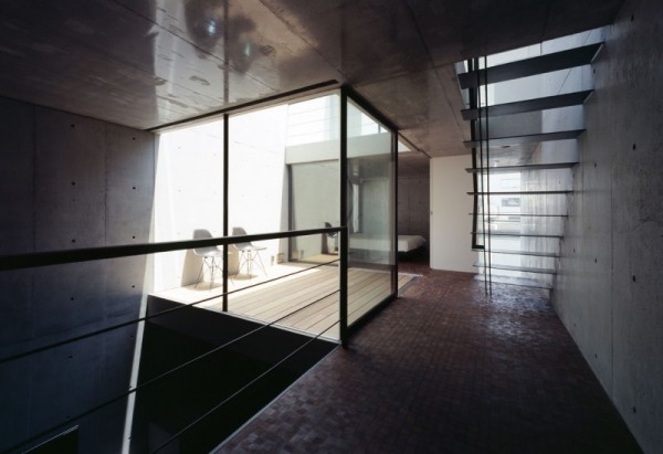 2 Courts House - жилой дом от Keiji Ashizawa Design в Токио (Япония)