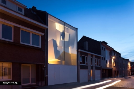 Жилой дом Narrow house от Bassam El Okeily - ARCHITECT в Бельгии