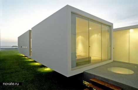 Пляжный домик от  Javier Artadi Arquitecto в Перу