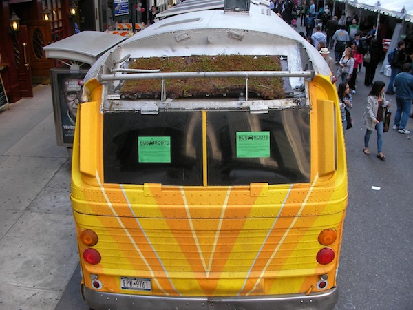 Первый в мире автобус с «зеленой крышей». Эко-проект Bus Roots для Нью-Йорка