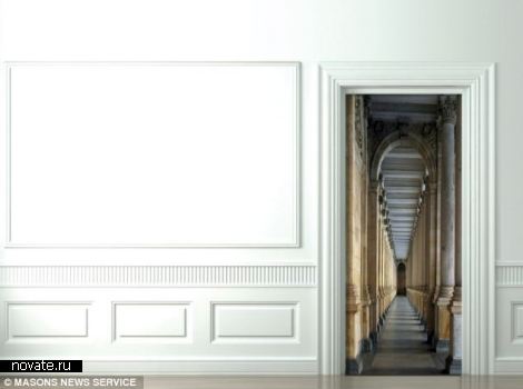 Техника Trompe-l'oeil для «заскучавших» дверей 