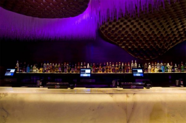 Интерьер нью-йоркского ночного клуба Cienna Ultralounge от Bluarch Architecture + Interiors