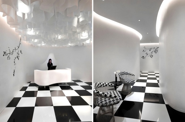 Черно-белый эклектичный дизайн отеля The Club в Сингапуре