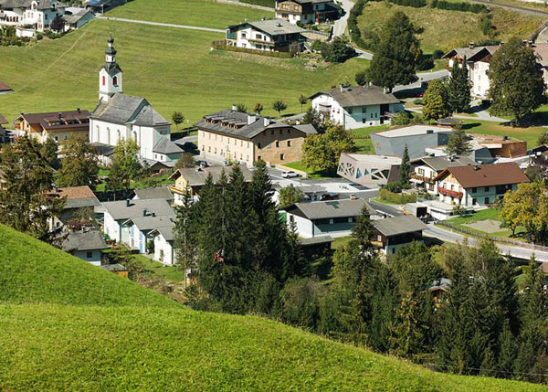 Community Centre in Tyrol – «инопланетный гость» в Тирольской деревне