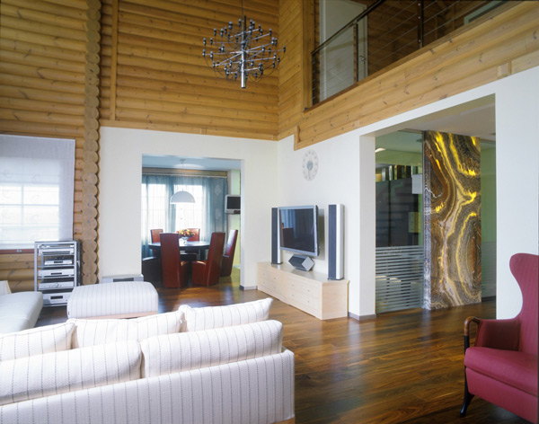 Современный интерьер традиционного деревянного дома от Geometrix Design