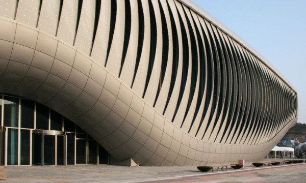 Здание тематического павильона на EXPO 2012 (Йосу, Южная Корея)