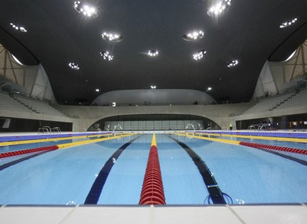Центр водных видов спорта от Захи Хадид (Zaha Hadid)