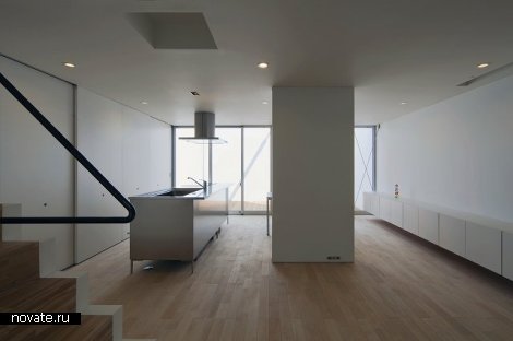 Жилой дом Parallel House в Японии