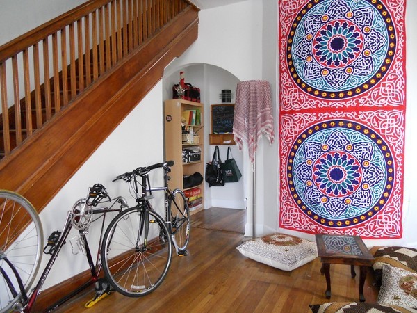 Креативная «парковка» велосипеда в условиях небольших квартир 