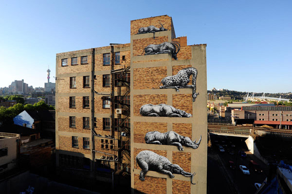 Шесть диких животных на здании Йоханнесбурге 