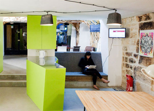 Креативный интерьер офиса Wooden cave от Coudamy Design в Париже