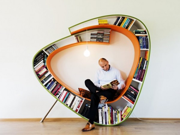 Bookworm - книжный стеллаж от голландских дизайнеров