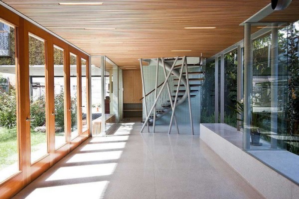 Brooks Avenue House - калифорнийский эко-дом от канадских архитекторов