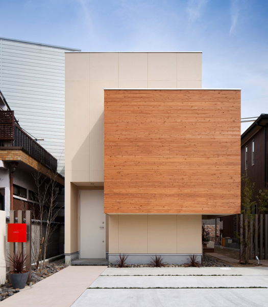House in Kyobate – «дом без окон» для молодой японской семьи