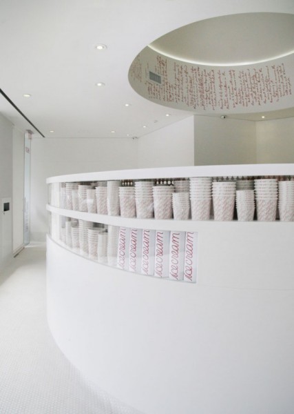 Sprinkles Ice Cream – концептуальный магазин мороженого от a l m project