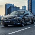 Toyota начала принимать заказы на обновлённую Camry в России