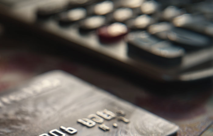 Реально ли получить займ на карту ночью или в выходные