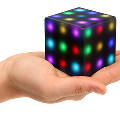 Чехи выпустили новую игрушку – чёрный куб Futuro Cube