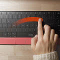 Mokibo – клавиатура с сенсорными клавишами, заменяющими тачпад