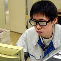 В Японии созданы мигающие очки для людей, которые много работают за компьютером