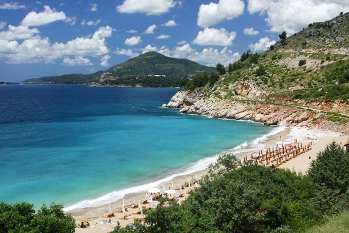 Виза и пляжный отдых в Черногории