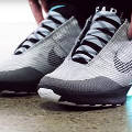 Nike объявила о выпуске новой версии самошнурующихся кроссовок