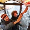 В Москве открылась первая теплая автобусная остановка