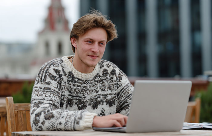 Что лучше: репетитор-студент или репетитор с большим опытом