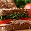 Учёные придумали рецепт бутерброда, который поможет справиться с похмельем 