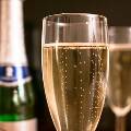 Раскрыта тайна движения пузырьков шампанского в бокале