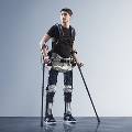 Виртуальная реальность и экзоскелет смогли частично восстановить чувствительность ног у парализованных пациентов