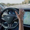 Tesla отзывает 2 млн автомобилей из-за неисправной системы автопилота