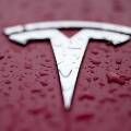 Эксперты утверждают, что в смертельной автокатастрофе с Tesla была использована система беспилотного вождения