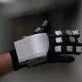 Перчатки для виртуальной реальности Nova позволяют почувствовать руками цифровой мир
