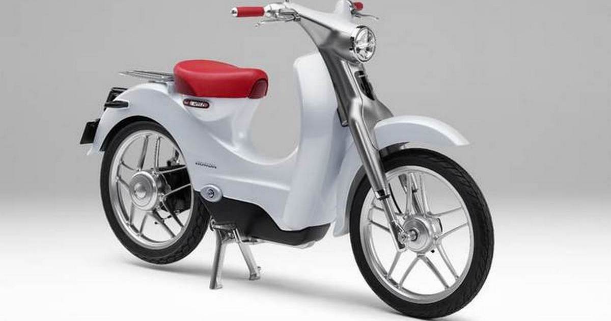 Скутер honda 3 колесный