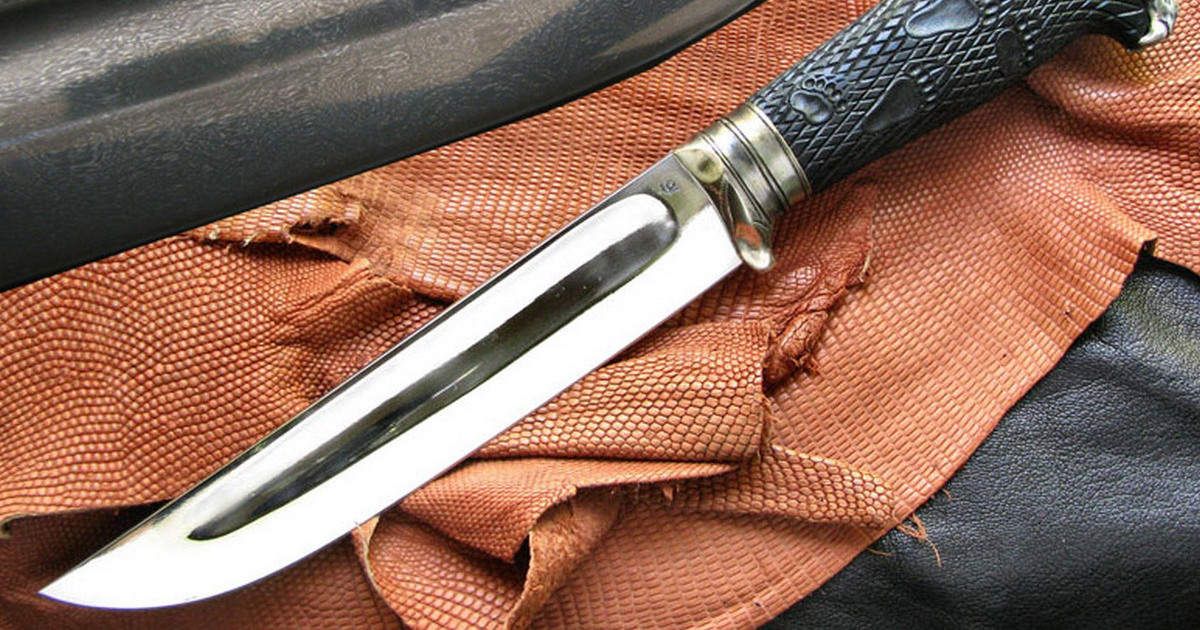 Функциональное назначение кровостока на ноже, самые популярные мифы