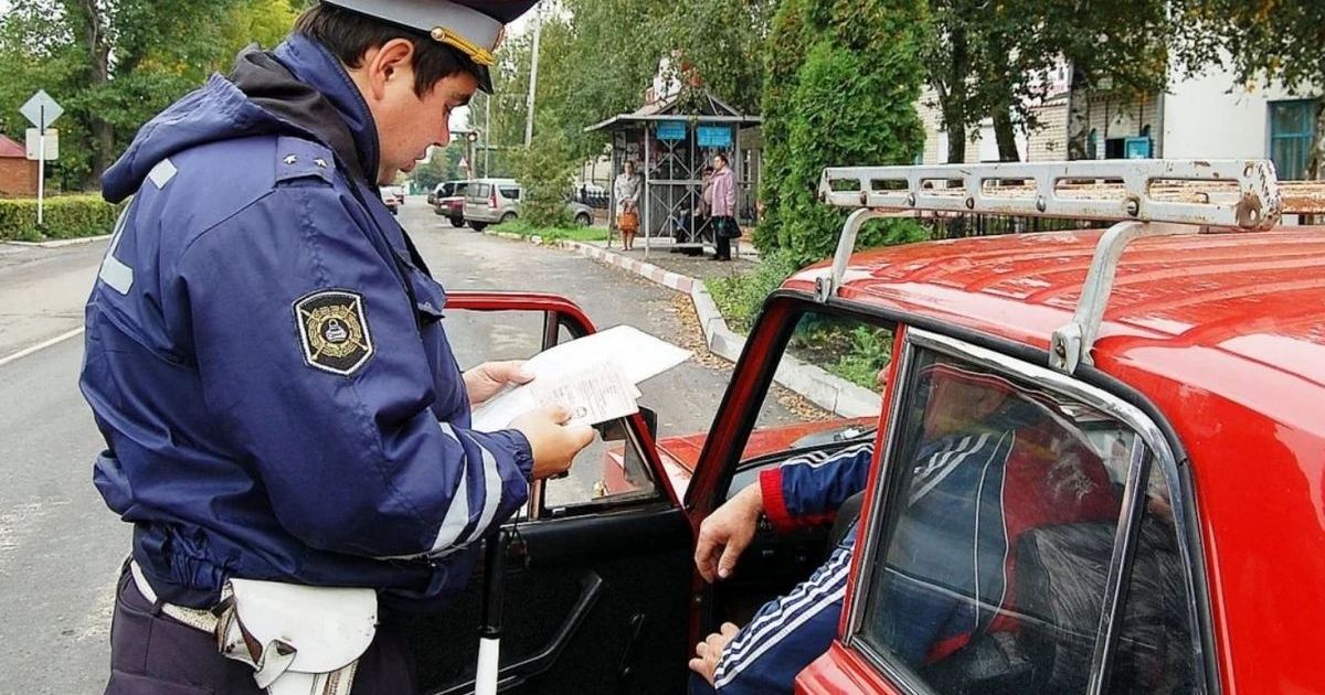 Туристом начинают гоняться преступники мафия полиция почему мужчина