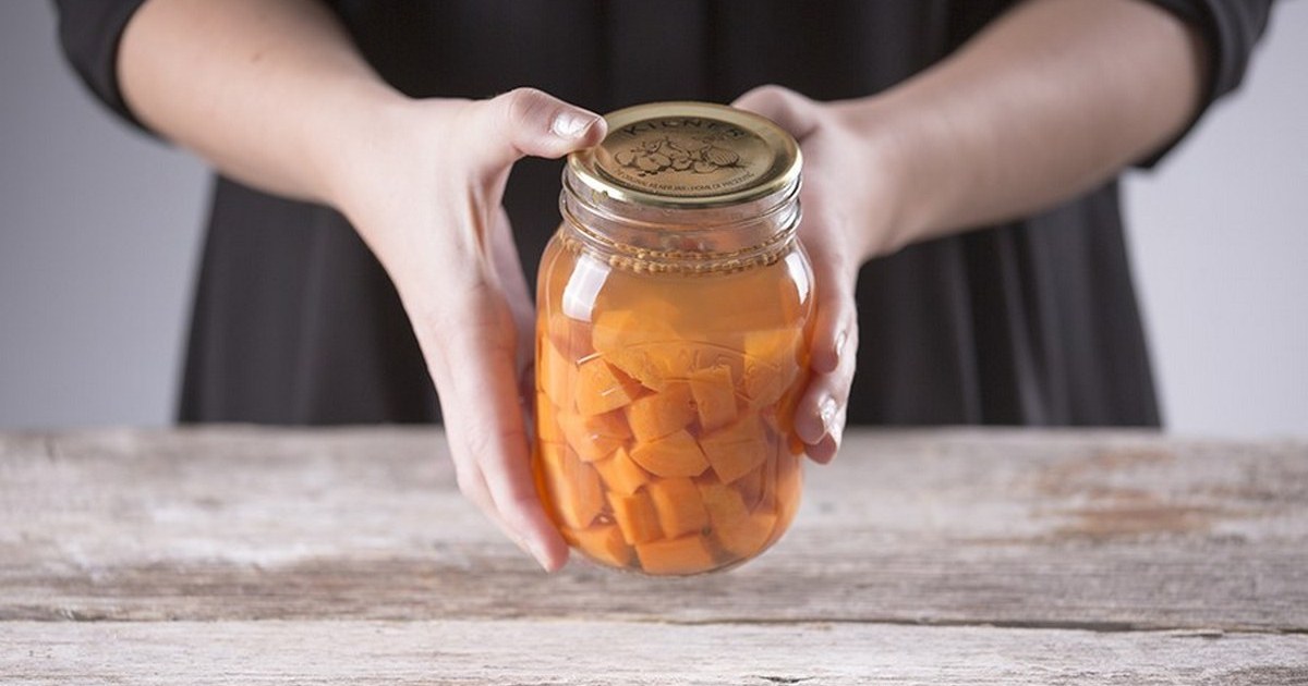 Банки. Банки для варенья Kilner. Открыть банку без открывашки стеклянную. Текстура стеклянной банки.