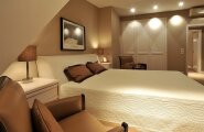 5 приемов, как сделать комнату без окон светлее, чтобы в ней было уютно 