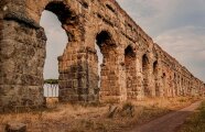 Аква Аппия - один из старейших акведуков, ставший прототипом системы водоснабжения Древнего Рима 